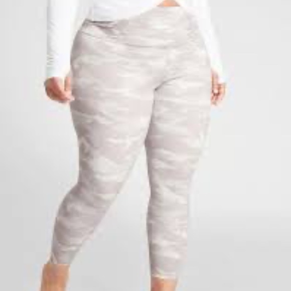 Pants - NWT Athleta Elation Camo 7/8 Tight Size 3X New Taupe 23" Inseam